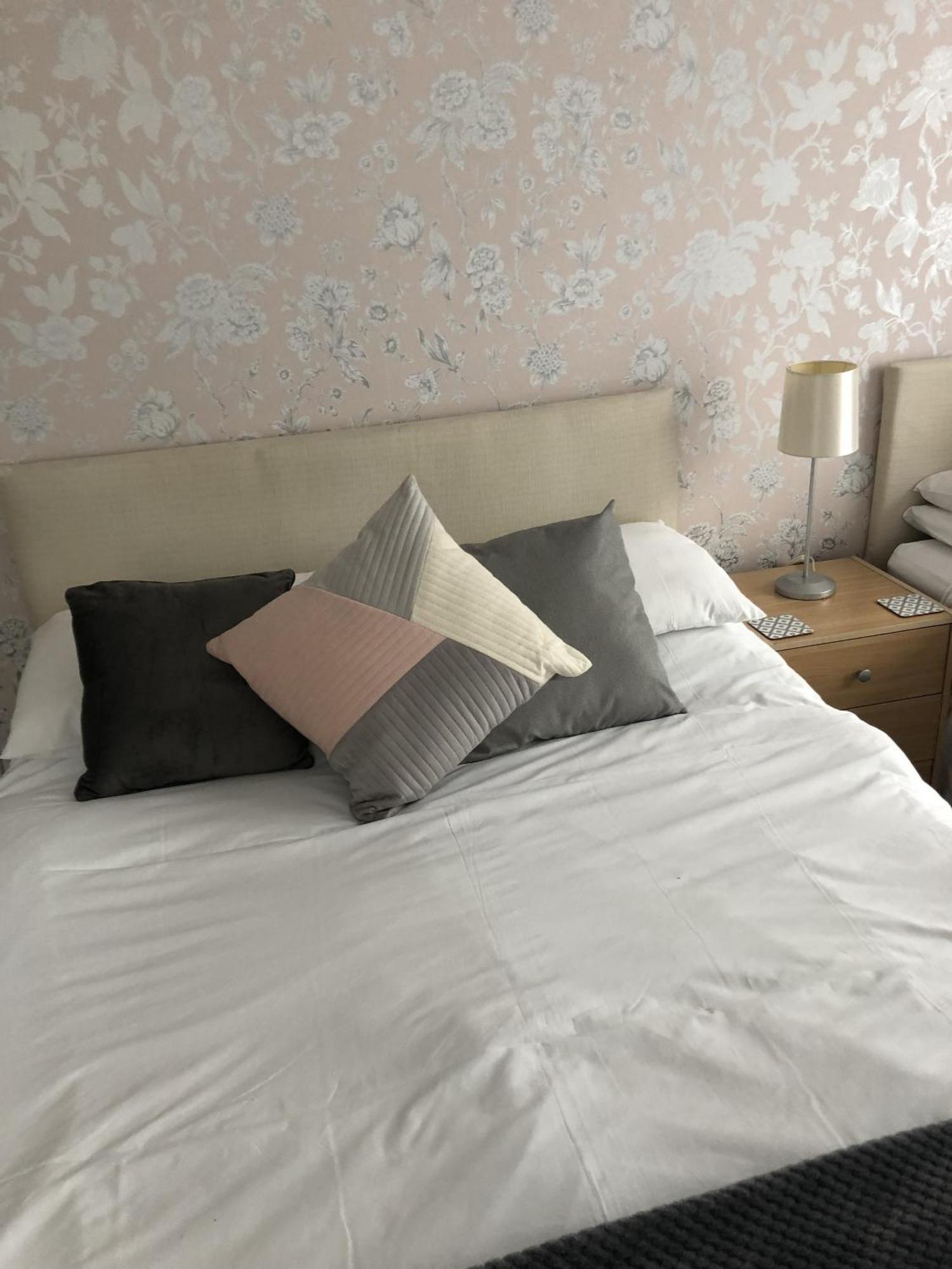 Basingstoke En Suite Room In Garden Annex Exteriör bild