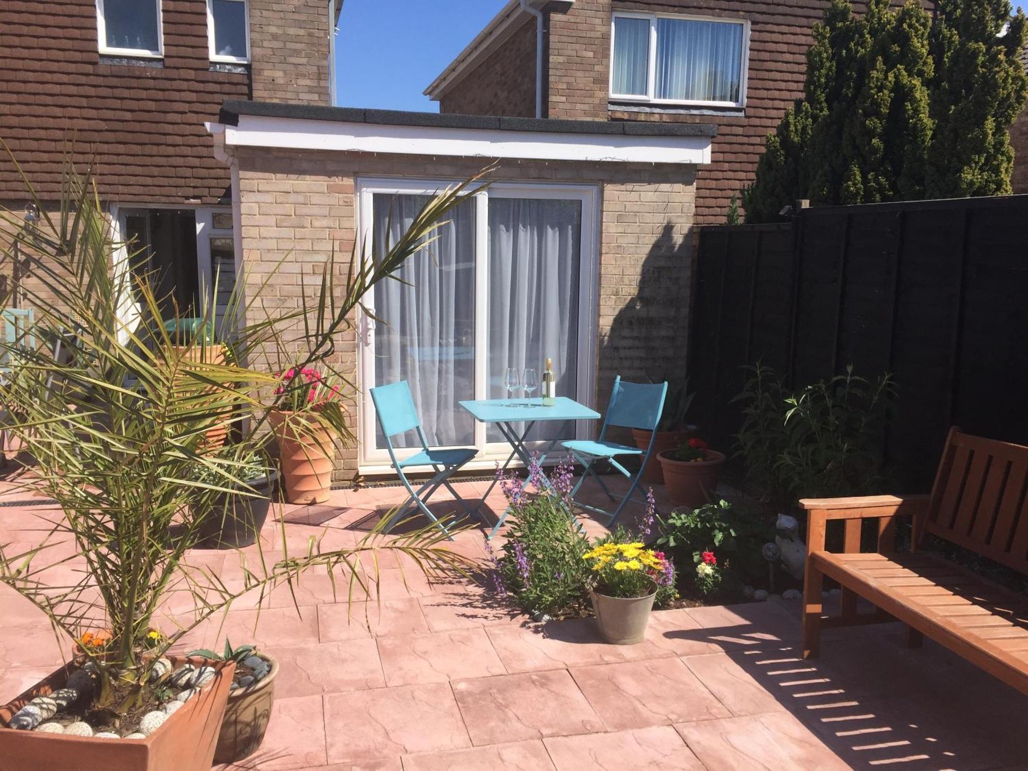 Basingstoke En Suite Room In Garden Annex Exteriör bild